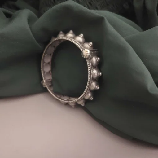 Glamaya Adya Silver Replica Brass Screw Openable Bangle 3 GLAM-BB-BR-25-143805-35-8 Glamaya Adya Silver Replica Brass Screw Openable Bangle 3 GLAM-BB-BR-25-143805-35-8