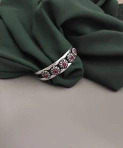 Glamaya Oxidised Adjustable Flower Bracelet 11 GLAM-BB-OX-9-348166-17-5 Glamaya Oxidised Adjustable Flower Bracelet 11 GLAM-BB-OX-9-348166-17-5