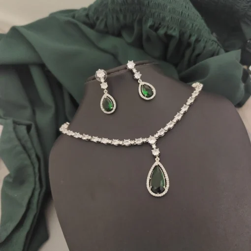Glamaya Alia Bhatt Inspired Ad Necklace Earrings Set Green 1 GLAM-CN-CZ-116F7-451284-133-3