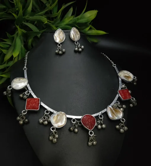 Glamaya Hammered Mother Of Pearl Hasli Necklace Earrings Set 1 GLAM-CN-PE-150-981202-275-2
