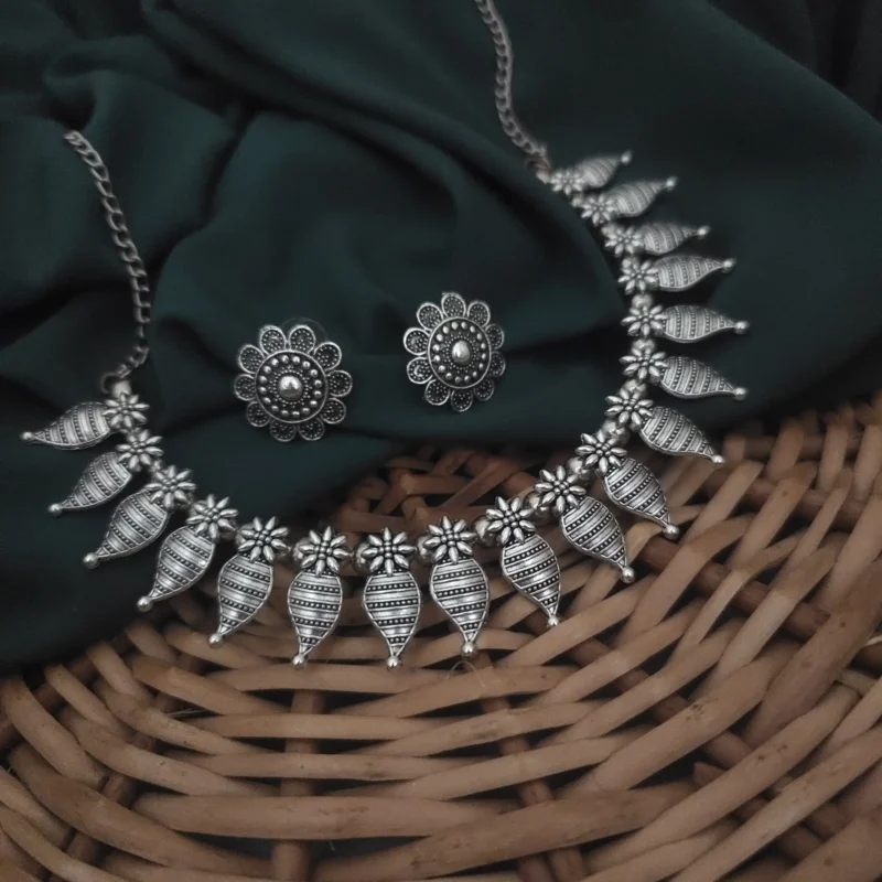 Glamaya Kabayali Oxidised Choker Neklace Set 2 GLAM-CN-OX-5-822411-12-10