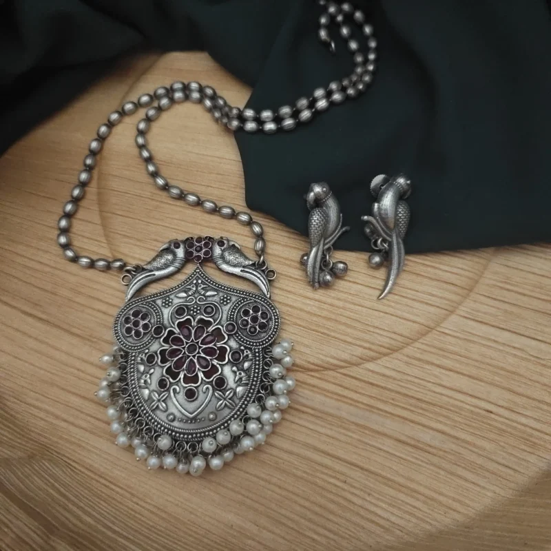 Glamaya Yashsvi Silver Replica Brass Necklace Earring Set Red 1 GLAM-CN-BR-165-383391-200-2