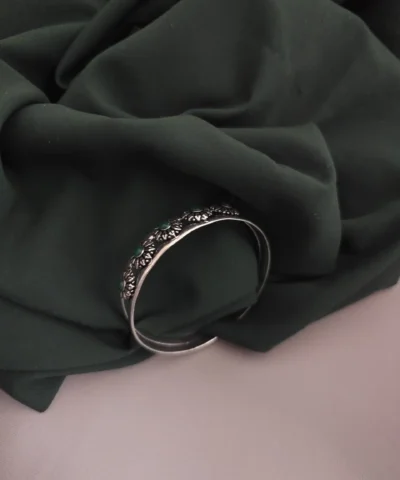 Glamaya Oxidised Adjustable Flower Bracelet 1 GLAM-BB-OX-9-348166-17-5