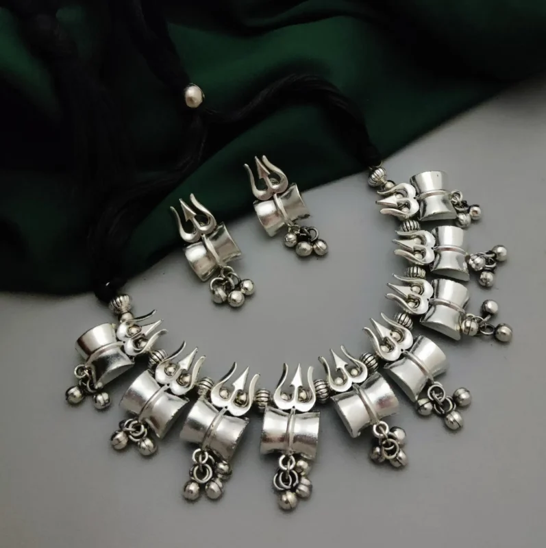 Glamaya Oxidised Trishul Traditional Necklace Earring Set 1 GLAM-CN-OX-17F1-468462-31-7