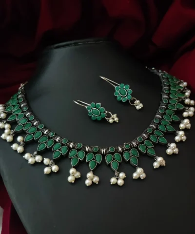 Glamaya German Silver Green Stone Necklace Earrings Set 1 GLAM-CN-ST-33F3-166823-50-6
