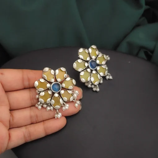 Glamaya Silver Lookalike Monalisa Flower Stud Earring 04 2 GLAM-ER-OX-18-903516-30-10 Glamaya Silver Lookalike Monalisa Flower Stud Earring 04 2 GLAM-ER-OX-18-903516-30-10