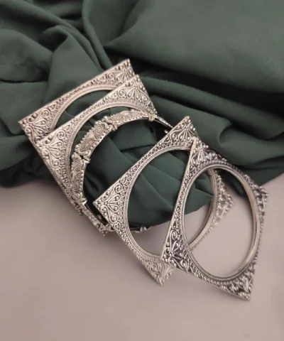 Glamaya Tisha Bangles Set Of 5 Pc 1 GLAM-CB-OX-40-194537-60-5
