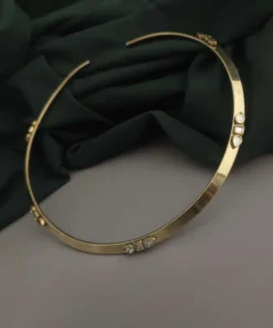 Glamaya Aarna Golden Handcrafted Hasli Necklace 2 GLAM-NE-OX-46F7-033522-73-3