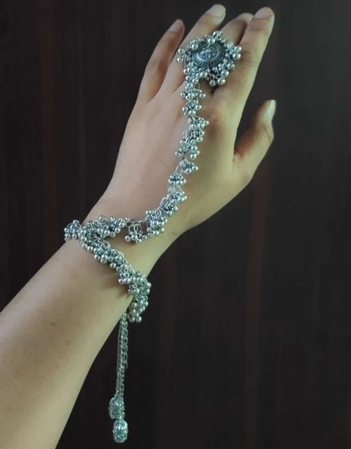 Glamaya Oxidised Stylish High Quality Adjustable Bracelet 1 GLAM-BB-OX-18-601299-28-5