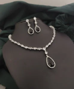 Glamaya Alia Bhatt Inspired Ad Necklace Earrings Set Black 1 GLAM-CN-CZ-110-514646-133-3