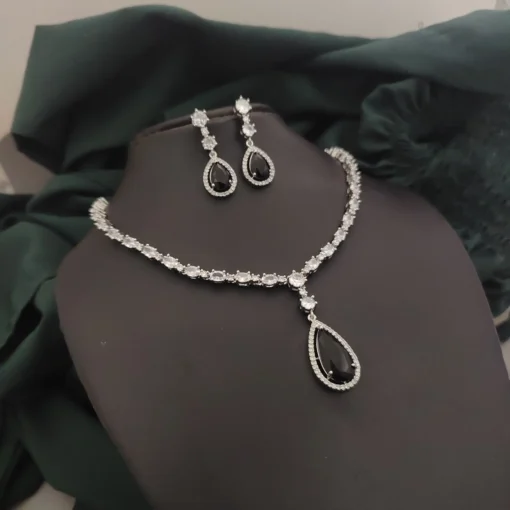 Glamaya Alia Bhatt Inspired Ad Necklace Earrings Set Black 1 GLAM-CN-CZ-110-514646-133-3