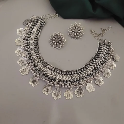 Glamaya Oxidised Fusion Flower Choker Necklace Earrings Set 1 GLAM-CN-OX-44-082424-50-5