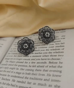Glamaya Anushka Oxidised Stud Earring 01 2 GLAM-ER-OX-15-560910-36-2