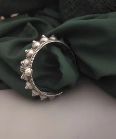 Glamaya Adya Silver Replica Brass Screw Openable Bangle 1 GLAM-BB-BR-25-143805-35-8