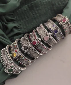 Glamaya Oxidised Stone Bangle Screw Openable 5 GLAM-BB-ST-75-804820-95-4 Glamaya Oxidised Stone Bangle Screw Openable 5 GLAM-BB-ST-75-804820-95-4