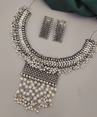 Glamaya Oxidised Fusion Pearl Choker Necklace Earrings Set 1 GLAM-CN-PE-110-390119-125-2