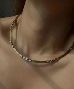 Glamaya Aarna Golden Handcrafted Hasli Necklace 3 GLAM-NE-OX-46F7-033522-73-3