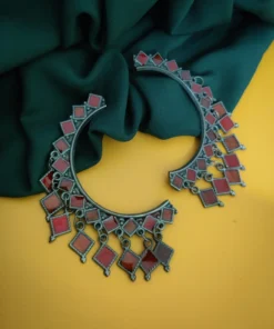 Glamaya Black Polish Red Half Circle Meenakari Earrings 1 GLAM-ER-BP-7F8-020605-15-9