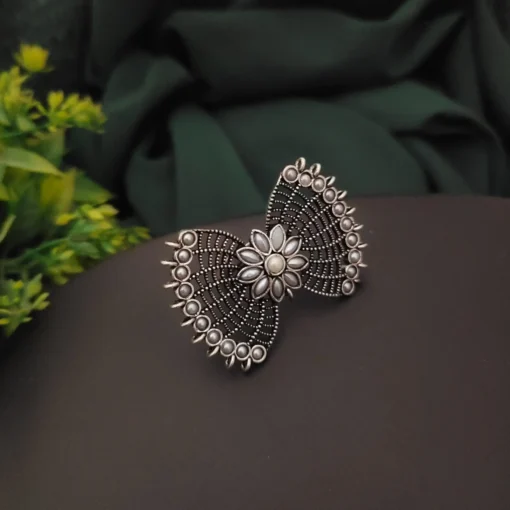 Glamaya Oxidised Semi Precious Stone Bow Adjustable Rings Pearl 1 GLAM-RI-PE-35-242763-60-2