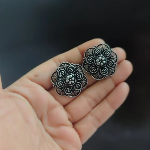 Glamaya Anushka Oxidised Stud Earring 01 3 GLAM-ER-OX-15-560910-36-2 Glamaya Anushka Oxidised Stud Earring 01 3 GLAM-ER-OX-15-560910-36-2