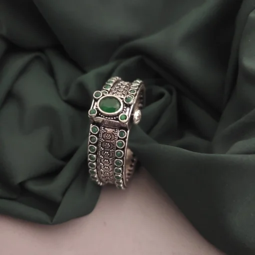 Glamaya Oxidised Stone Bangle Screw Openable 3 GLAM-BB-ST-75-804820-95-4 Glamaya Oxidised Stone Bangle Screw Openable 3 GLAM-BB-ST-75-804820-95-4