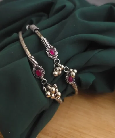 Glamaya Oxidised Flower Foot Kada 2 GLAM-BA-OX-50-371703-80-2