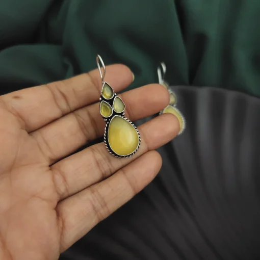 Glamaya Semi Precious Stones Hook Earring Yellow 2 GLAM-ER-ST-22-620709-43-5 Glamaya Semi Precious Stones Hook Earring Yellow 2 GLAM-ER-ST-22-620709-43-5