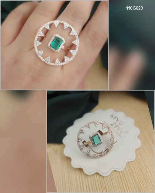 Glamaya Amelia Emerald Finger Ring 3 GLAM-RI-CZ-55-513733-107-2 Glamaya Amelia Emerald Finger Ring 3 GLAM-RI-CZ-55-513733-107-2