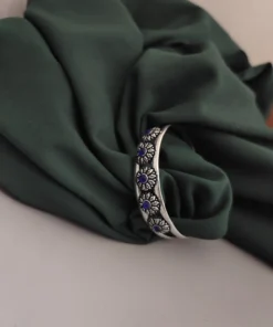 Glamaya Oxidised Adjustable Flower Bracelet 8 GLAM-BB-OX-9-348166-17-5 Glamaya Oxidised Adjustable Flower Bracelet 8 GLAM-BB-OX-9-348166-17-5