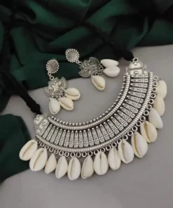 Glamaya Oxidised Shell Necklace Earrings Set 1 GLAM-CN-OX-24-730655-35-5