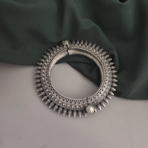 Glamaya Silver Replica Rajnandini Bangle 2 GLAM-BB-OX-33F3-481001-50-9 Glamaya Silver Replica Rajnandini Bangle 2 GLAM-BB-OX-33F3-481001-50-9