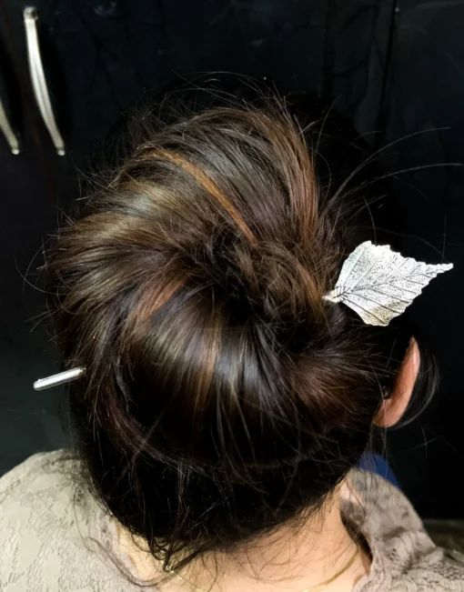 Glamaya Oxidized Leaf Design German Silver Hair Bun Stick 2 GLAM-HA-OX-25-504765-55-2 Glamaya Oxidized Leaf Design German Silver Hair Bun Stick 2 GLAM-HA-OX-25-504765-55-2