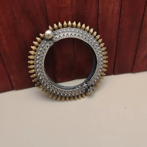 Glamaya Rajnandini Two Tone Bangle Pc 1 GLAM-BB-TT-66-829883-110-5