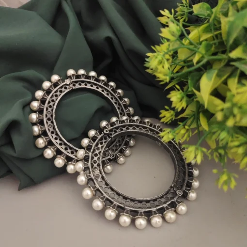 Glamaya Aanya Silver Replica Pearl Bangles Screw Openable 2 GLAM-BB-PE-90-333197-123-5 Glamaya Aanya Silver Replica Pearl Bangles Screw Openable 2 GLAM-BB-PE-90-333197-123-5