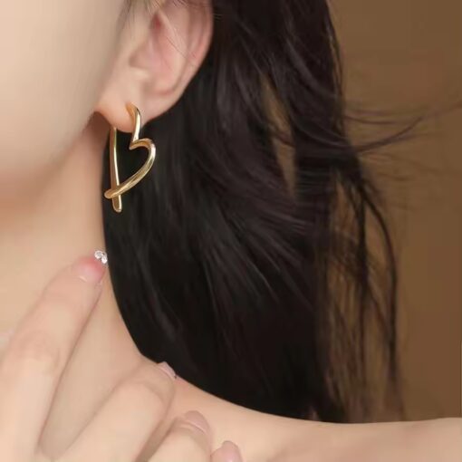 Glamaya Heart Shaped Gold Plated Earring 3 GLAM-ER-GP-5F7-936400-13-7 Glamaya Heart Shaped Gold Plated Earring 3 GLAM-ER-GP-5F7-936400-13-7