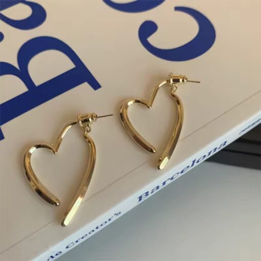 Glamaya Heart Shaped Gold Plated Earring 2 GLAM-ER-GP-5F7-936400-13-7 Glamaya Heart Shaped Gold Plated Earring 2 GLAM-ER-GP-5F7-936400-13-7