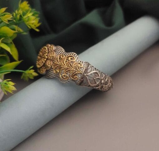 ZAHRA Silver Replica Two Tone Openable Bangle ZAHRA Silver Replica Two Tone Openable Bangle