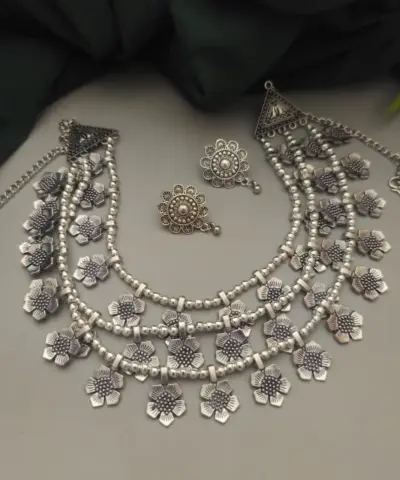 TAVISHA Oxidized Floral 3-Layer Necklace Earrings Set