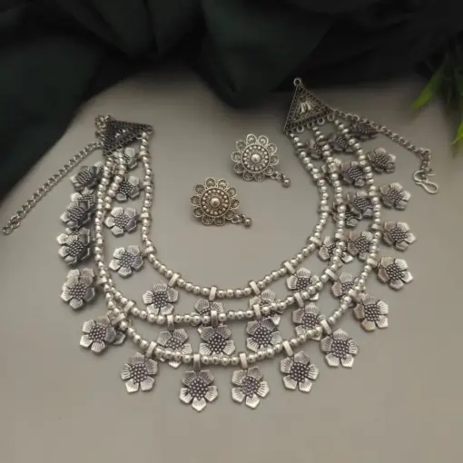 TAVISHA Oxidized Floral 3-Layer Necklace Earrings Set