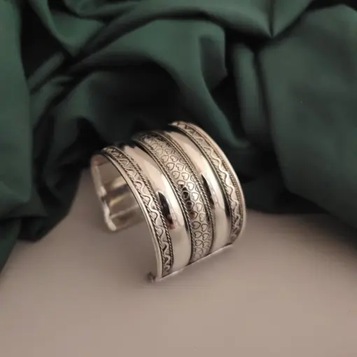 SAANVI Oxidised Adjustable HandCuff Bangle SAANVI Oxidised Adjustable HandCuff Bangle