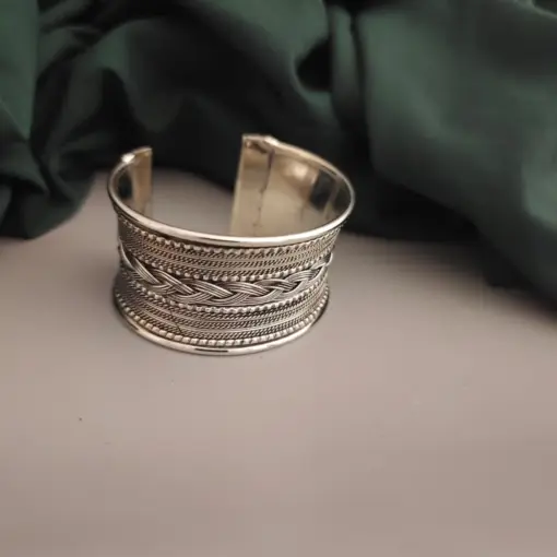 REYANA Oxidized Silver Handcuff Bangle REYANA Oxidized Silver Handcuff Bangle